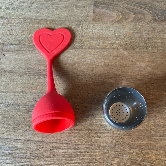 Tea Lover Bundle - Heart Loose Leaf Tea Infuser and Tea Amo Mug - Picture 3 of 8